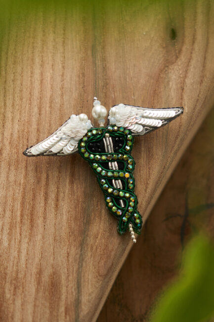 Брошки медичні ручної роботи – Легені, Келих Гігеї, Кадуцей, Мікроскоп, Стетоскоп, Дерматоскоп