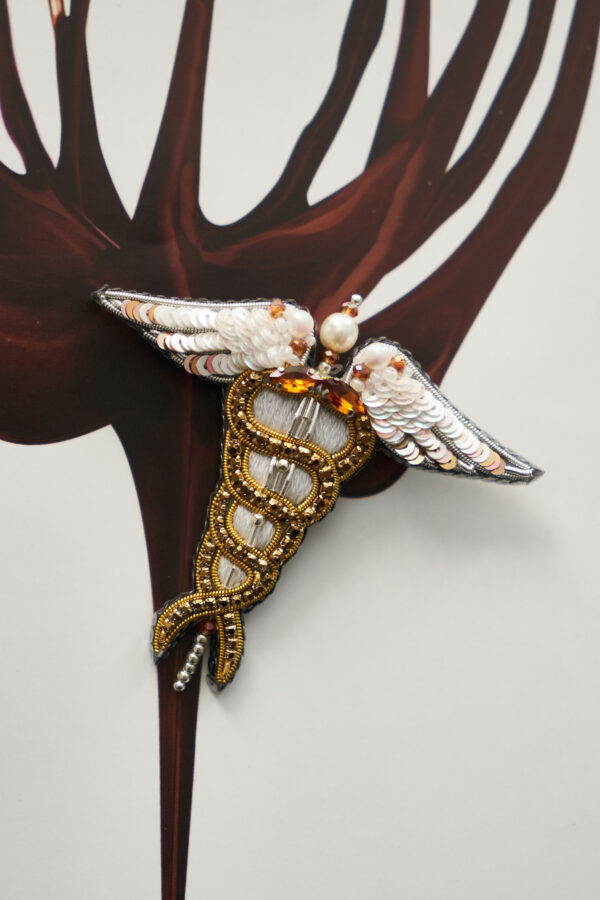 Брошки медичні ручної роботи – Легені, Келих Гігеї, Кадуцей, Мікроскоп, Стетоскоп, Дерматоскоп