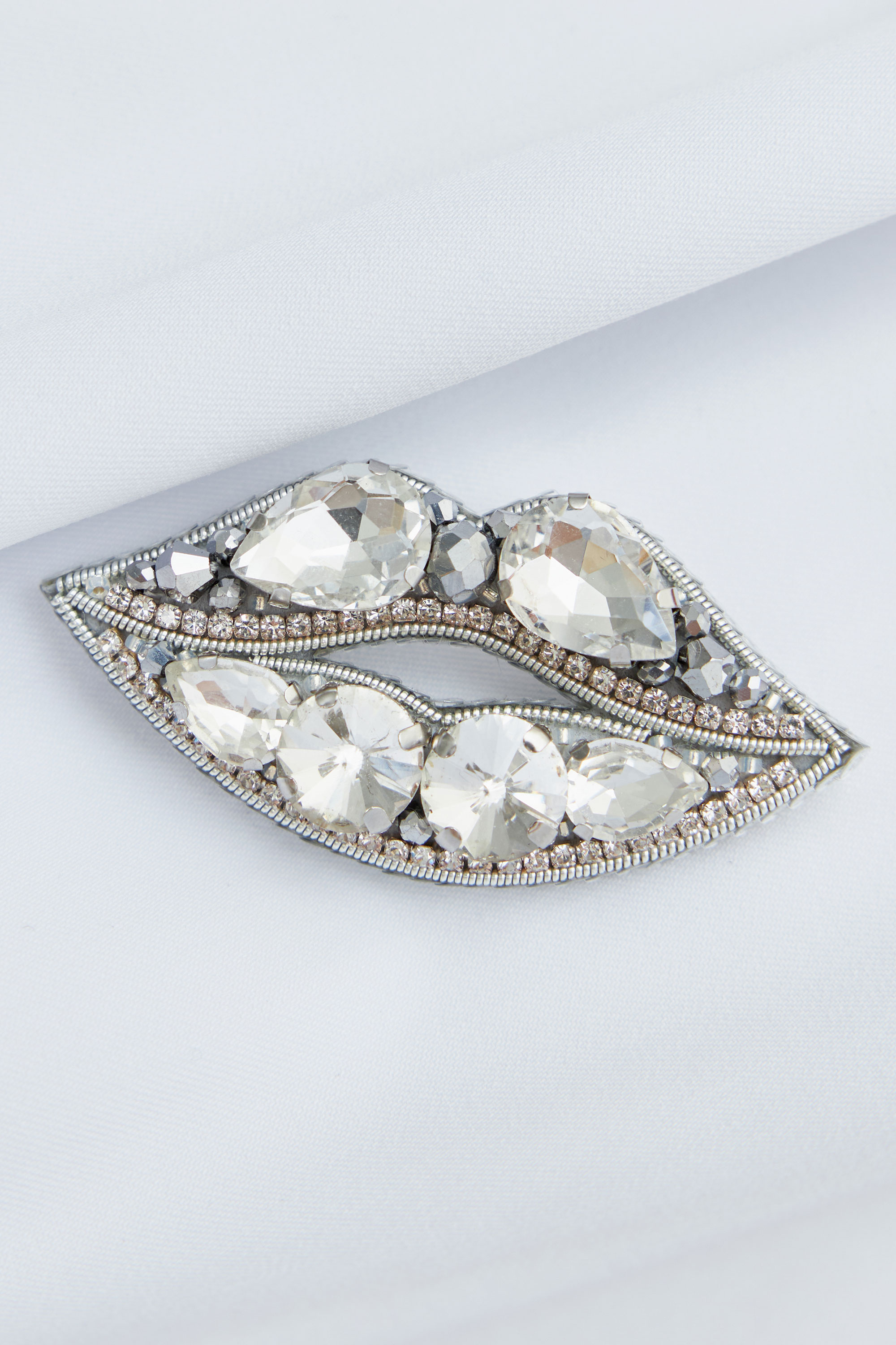 Брошки ручної роботи – Губи, шприц у губах (для косметолога) - Зображення 14