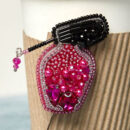 Брошки ручної роботи (для б'юті-майстра) – Лак, Помада, Брова, Стопа, Палітра, Лазер - Лак (рожевий) з пензликом