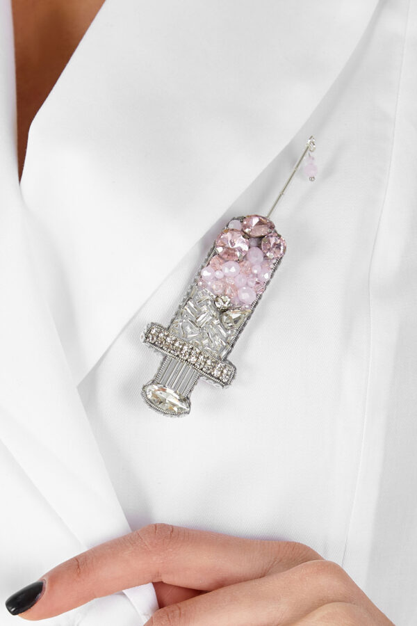 Брошки ручної роботи – Шприц (для лікаря, медсестри, косметолога)