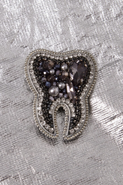 Брошки ручної роботи – Зуби (для стоматолога)