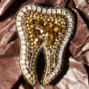 Брошки ручної роботи – Зуби (для стоматолога) - Зуб (золото) #2