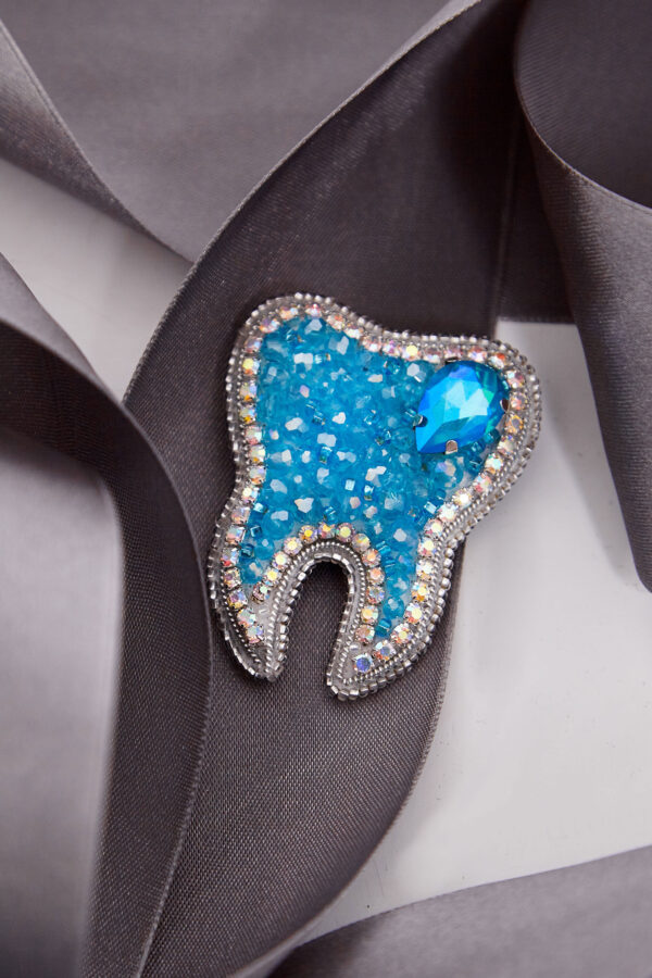 Брошки ручної роботи – Зуби (для стоматолога)