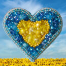 Брошки ручної роботи – Україна в серці - Україна – Сердечко #2