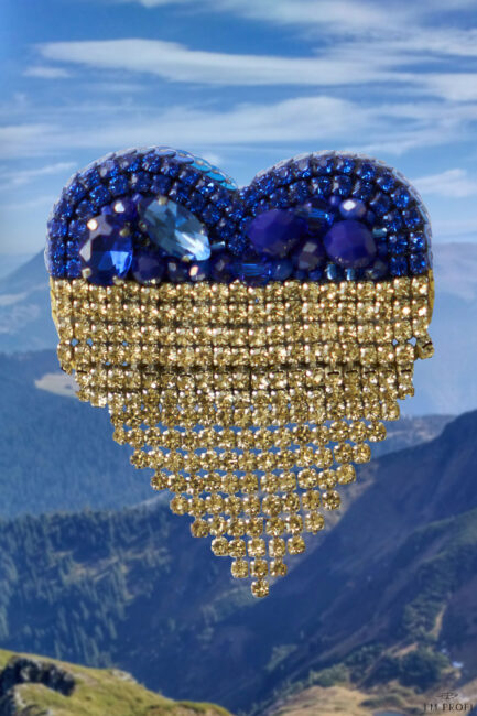 Брошки ручної роботи – Україна в серці