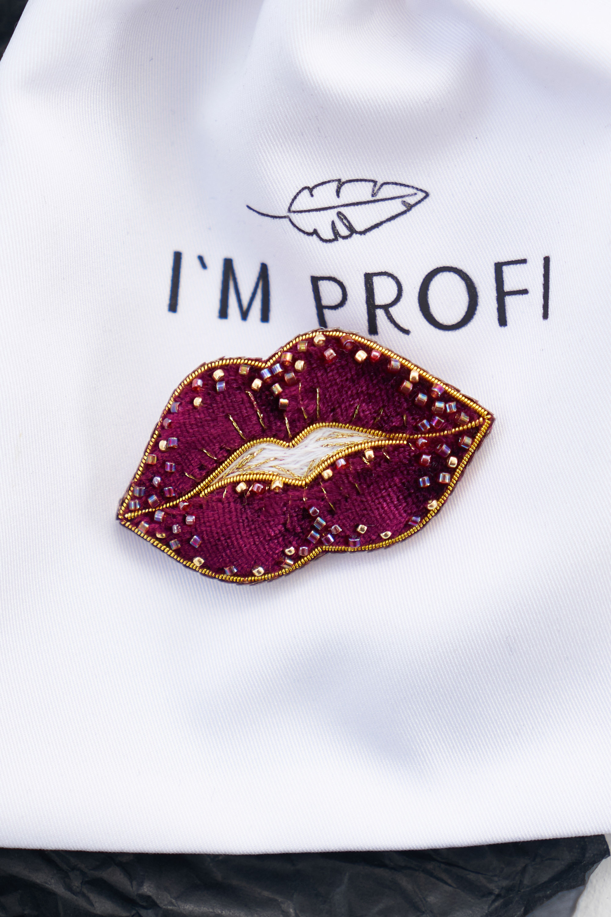 Брошки ручної роботи – Губи, шприц у губах (для косметолога) - Зображення 8