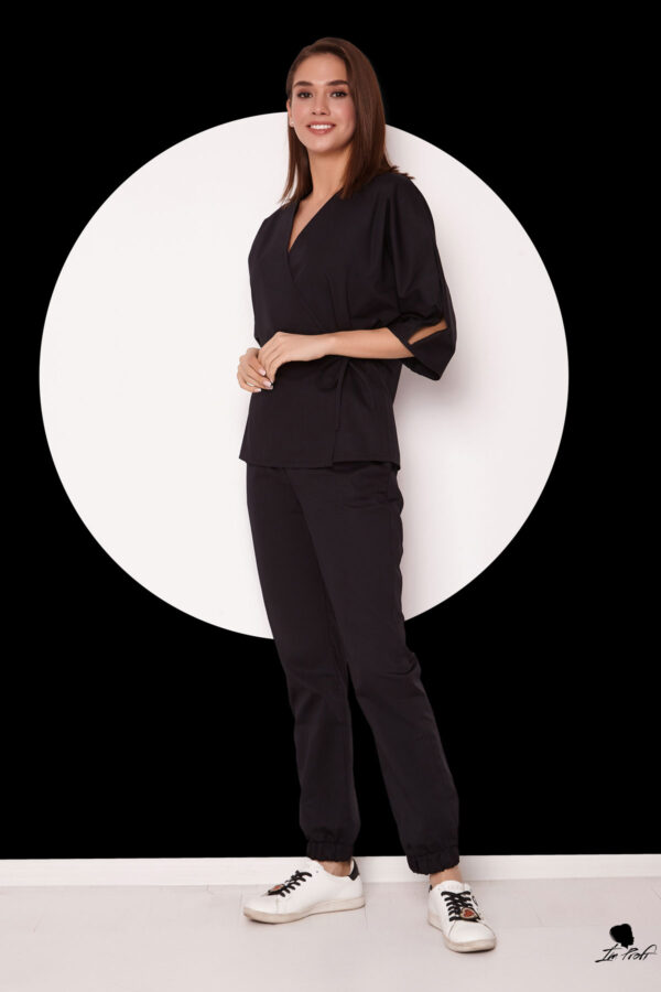 Медичний костюм для жінок – P2 - Чорний