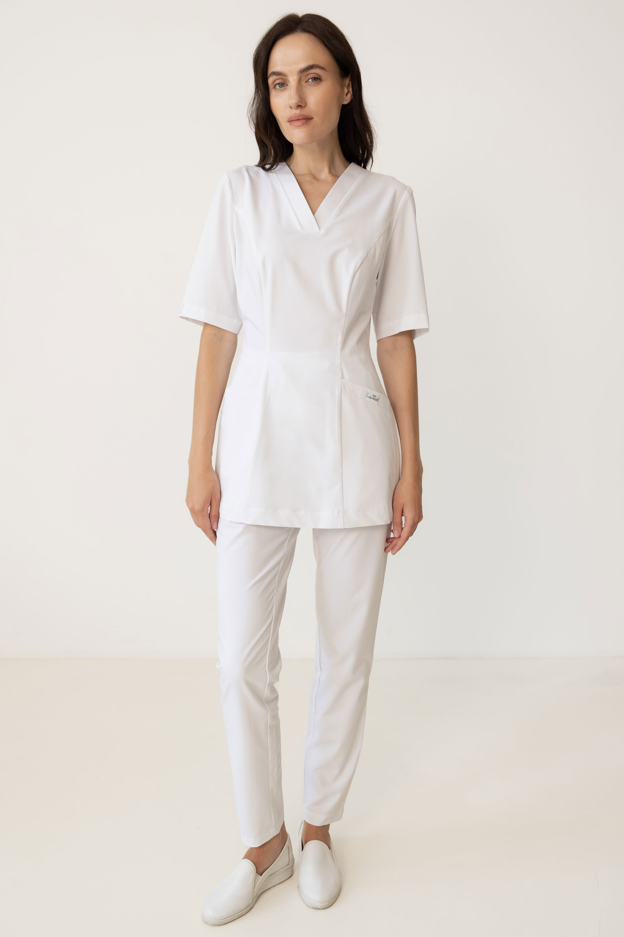 Жіночий медичний костюм – P290