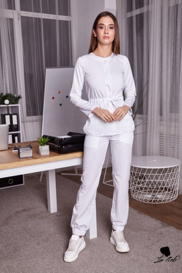 Оригінальний медичний костюм – P39