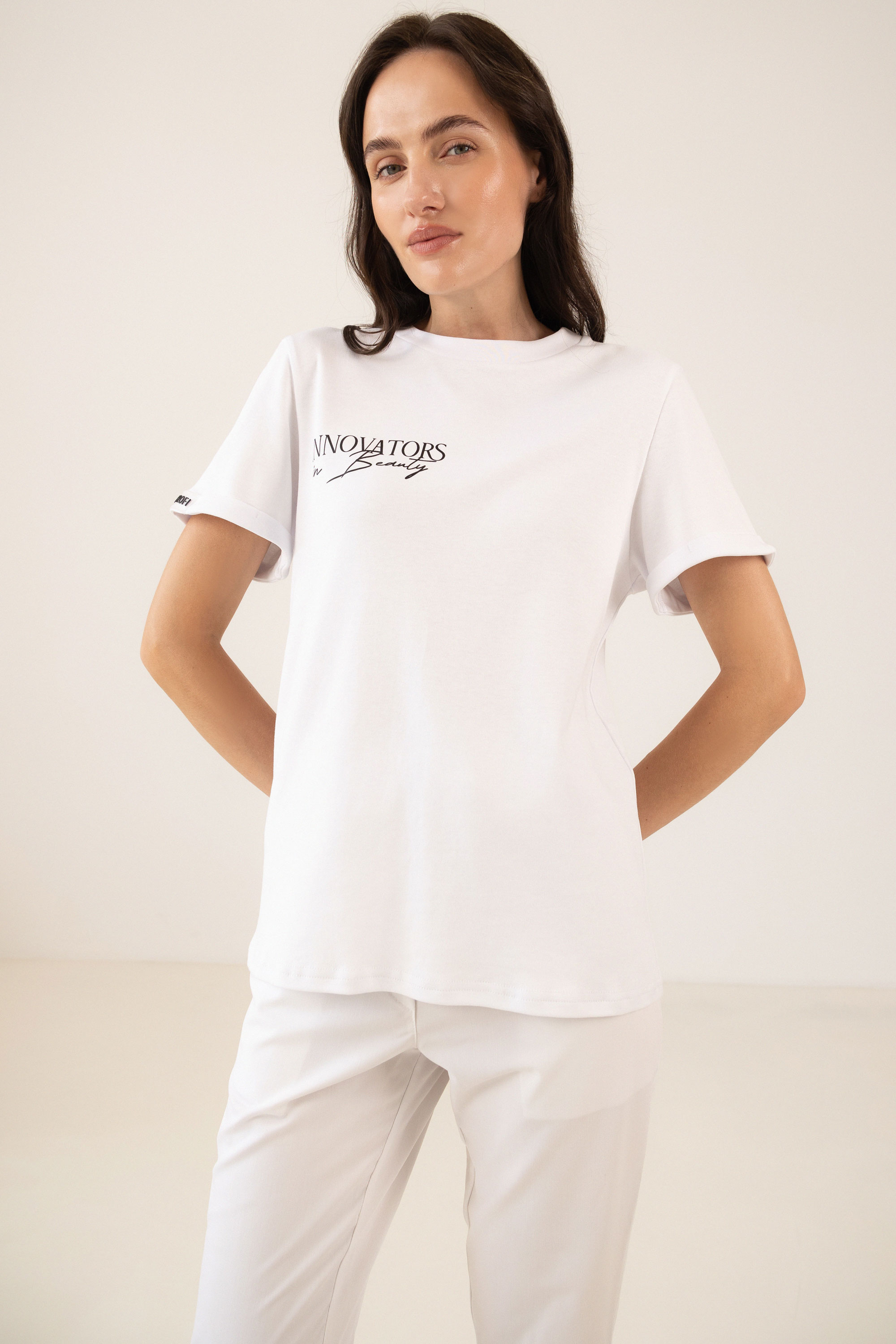 Футболка "Innovators in Beauty" – P260ib